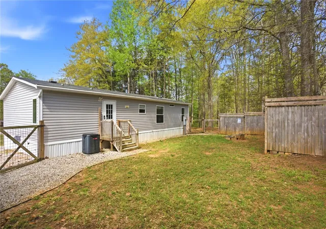 Photo 2 of Manufactured home for sale at 240 Timberlake Dr, Seneca, SC 29678 | MLS# 20299636 | Listing updated on 2026-10-14
