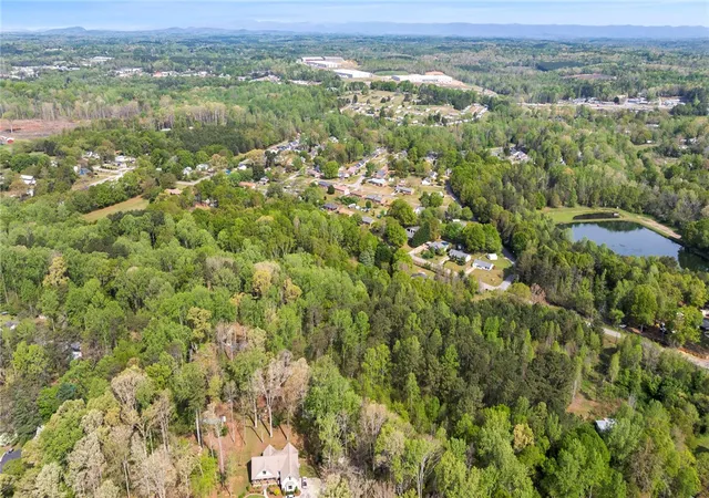 Photo 4 of House for sale at 4371 Old Easley Brg Rd, Easley, SC 29642 | MLS# 20299762 | Listing updated on 2026-04-09