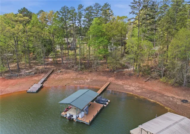 Photo 2 of Single family home for sale at 210 Elm Dr, Westminster, SC 29693 | MLS# 20299761 | Listing updated on 2026-06-09