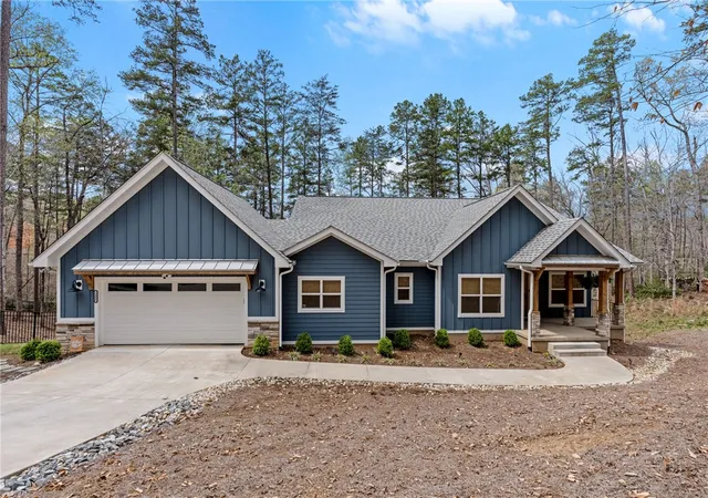 Photo 1 of Single family home for sale at 1408 Cool Ridge Dr, Seneca, SC 29672 | MLS# 20299175 | Listing updated on 2026-09-14