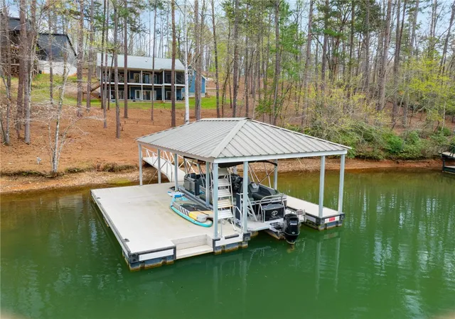 Photo 3 of Single family home for sale at 1408 Cool Ridge Dr, Seneca, SC 29672 | MLS# 20299175 | Listing updated on 2026-09-14