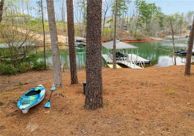 Photo 4 of Single family home for sale at 1408 Cool Ridge Dr, Seneca, SC 29672 | MLS# 20299175 | Listing updated on 2026-09-14