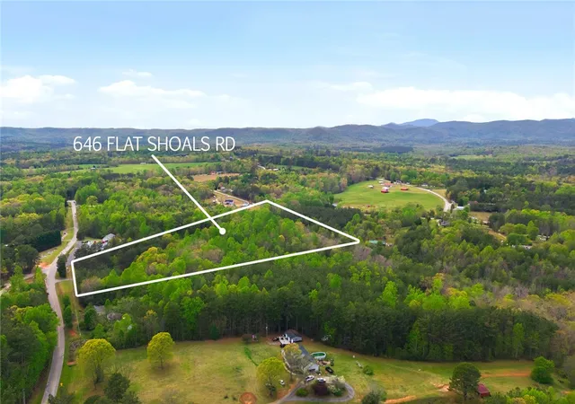 Photo 2 of Single family home for sale at 646 Flat Shls Rd, Walhalla, SC 29691 | MLS# 20299254 | Listing updated on 2026-09-02