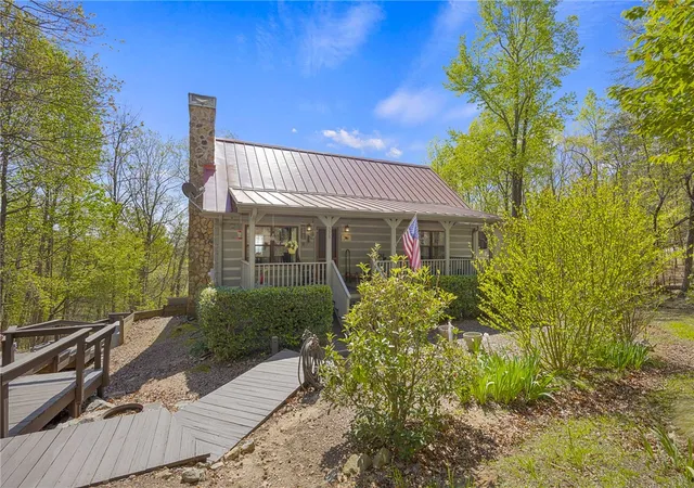 Photo 3 of Single family home for sale at 539 Upper Springs Rd, Pickens, SC 29671 | MLS# 20299895 | Listing updated on 2026-05-22