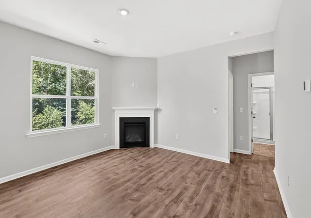 Photo 4 of Single family home for sale at 1033 Broadrum St, Piedmont, SC 29673 | MLS# 20300069 | Listing updated on 2026-09-18