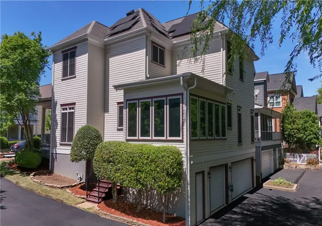 Photo 2 of Single family home for sale at 417 Village Walk Ln, Clemson, SC 29631 | MLS# 20299912 | Listing updated on 2026-08-27