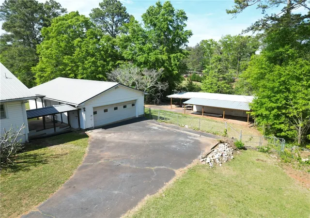3rd image of 21 Jantzen Ct, Seneca, SC 29672 | MLS# 20300005
