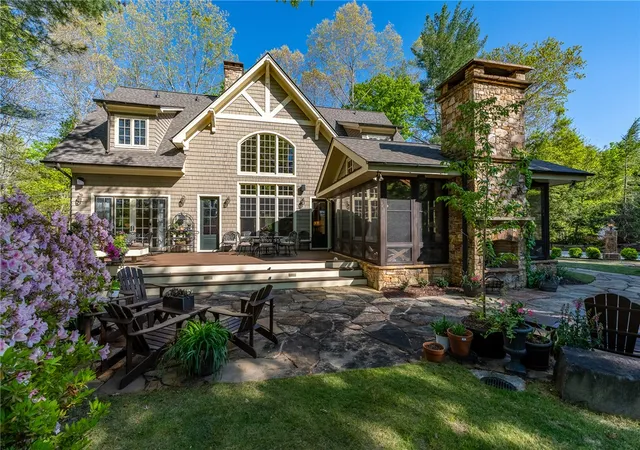 Photo 3 of Single family home for sale at 502 Wind Flower Dr, Sunset, SC 29685 | MLS# 20299630 | Listing updated on 2026-09-21