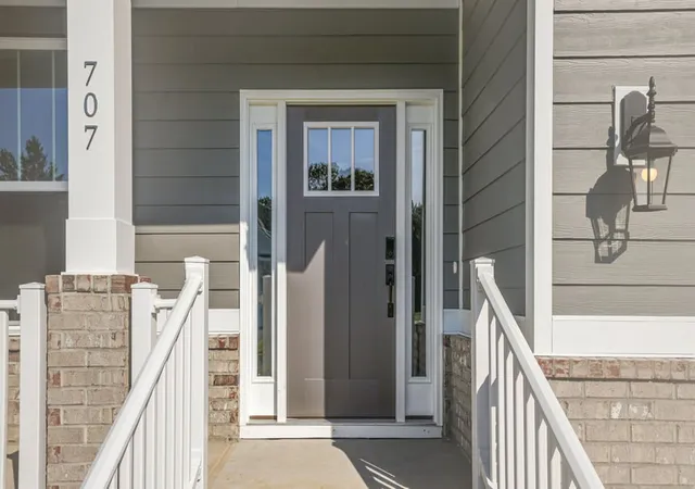 Photo 3 of Single family home for sale at 707 Catbird Ct, Pelzer, SC 29669 | MLS# 20300130 | Listing updated on 2026-09-19