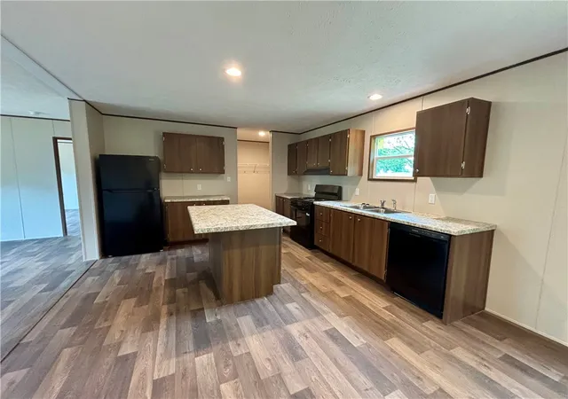 Photo 4 of Manufactured home for sale at 703 Double Springs Rd, Townville, SC 29689 | MLS# 20300206 | Listing updated on 2026-07-13