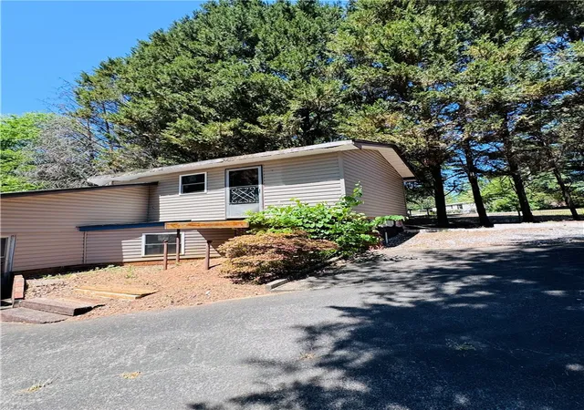 Listing Photo 4 - Condo for sale in building located at 200 Hayes Rd, Easley, SC 29642