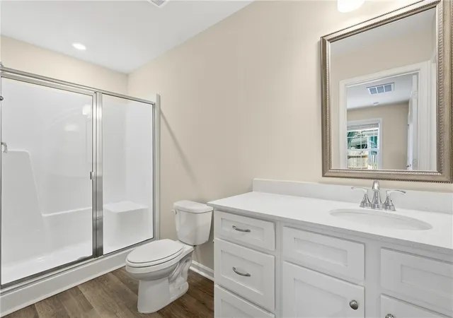 Photo 4 of Single family home for sale at 202 Blackwood St, Greenville, SC 29611 | MLS# 20300381 | Listing updated on 2026-07-14