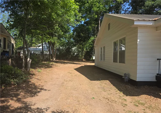 Photo 3 of Single family home for sale at 506 Taylor St, Anderson, SC 29625 | MLS# 20300391 | Listing updated on 2026-06-23