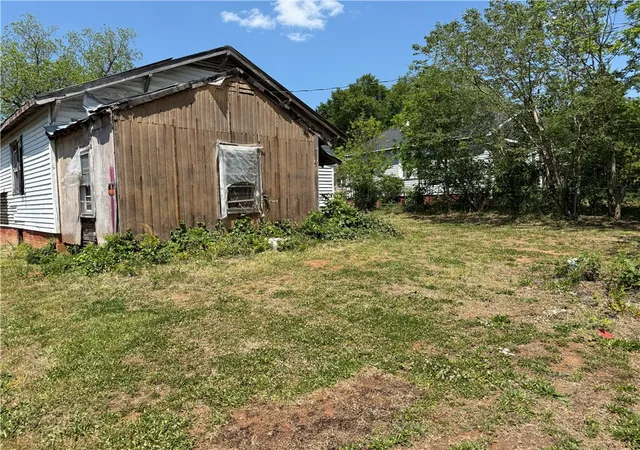 Homes for sale in Seneca, SC | 26 Sirrine St, Seneca, SC 29678 | MLS# 20300479