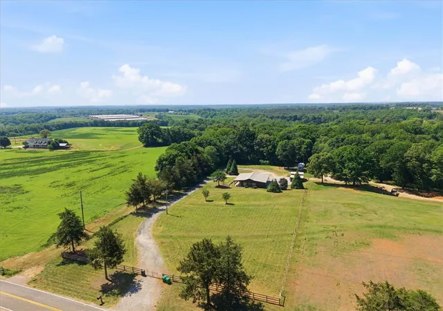 Photo 2 of Sale Pending at 150 Rodgers Rd, Seneca, SC 29678 | MLS# 20300506 | Listing updated on 2026-09-18