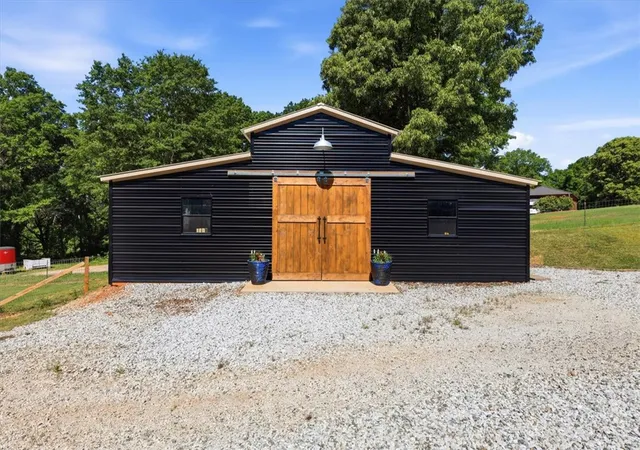 Photo 3 of Sale Pending at 150 Rodgers Rd, Seneca, SC 29678 | MLS# 20300506 | Listing updated on 2026-09-18