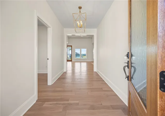 Photo 3 of Single family home for sale at 450 Falcons Lair W Dr, Walhalla, SC 29691 | MLS# 20300446 | Listing updated on 2026-10-08
