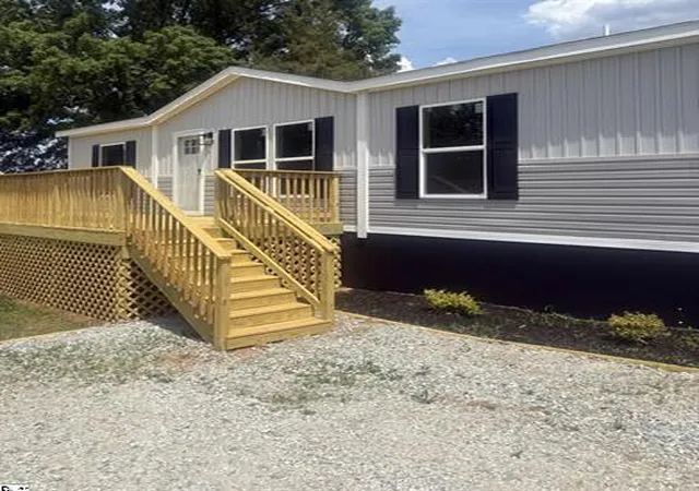 2nd image of 522 Burton Creekside Rd, Waterloo, SC 29384 | MLS# 20300555