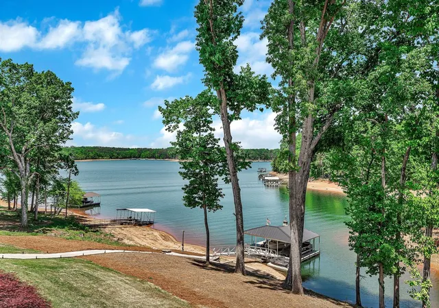 Photo 3 of Single family home for sale at 2212 Surfside Dr, Anderson, SC 29625 | MLS# 20300775 | Listing updated on 2026-05-06