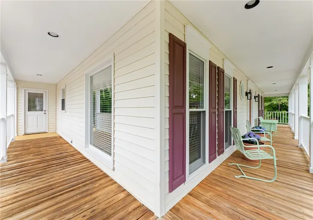 Photo 3 of Single family home for sale at 121 Sun Chase Dr, Easley, SC 29642 | MLS# 20300829 | Listing updated on 2026-09-09