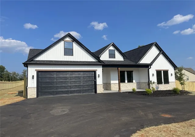 Photo 4 of Single family home for sale at 416 Blume Rd, Anderson, SC 29625 | MLS# 20300833 | Listing updated on 2026-09-18