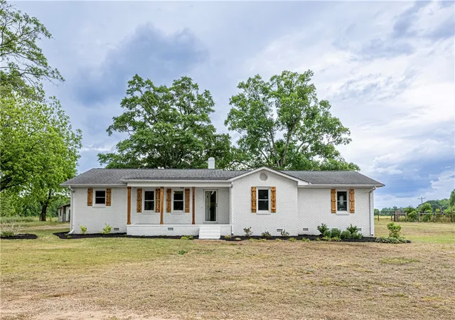 1st image of 1001 Providence Church Rd, Anderson, SC 29626 | MLS# 20300511