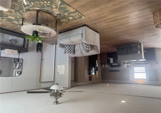 Photo 2 of Manufactured home for sale at 103 Twin Oaks Ct, Iva, SC 29655 | MLS# 20300881 | Listing updated on 2026-08-01
