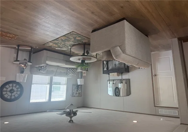 Photo 3 of Manufactured home for sale at 103 Twin Oaks Ct, Iva, SC 29655 | MLS# 20300881 | Listing updated on 2026-08-01