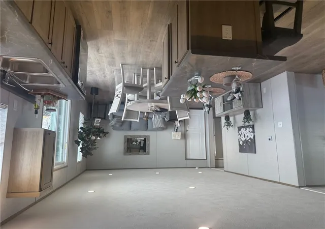 Photo 4 of Manufactured home for sale at 103 Twin Oaks Ct, Iva, SC 29655 | MLS# 20300881 | Listing updated on 2026-08-01