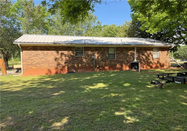Homes for sale in Williamston, SC | 219 Lufkin Dr, Williamston, SC 29697 | MLS# 20300952