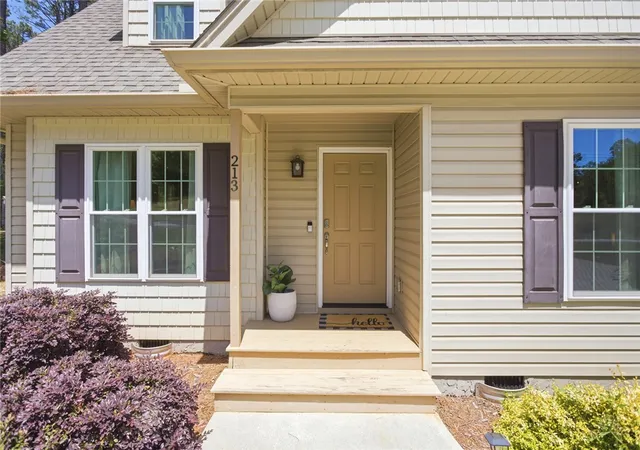Photo 2 of Single family home for sale at 213 Singing Pines Rd, Seneca, SC 29678 | MLS# 20300423 | Listing updated on 2026-10-07