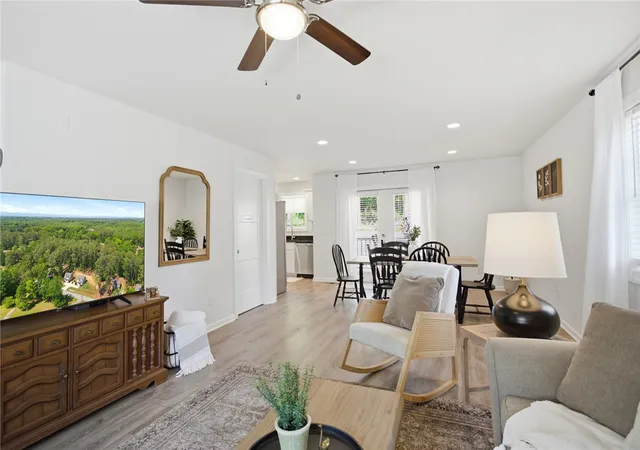 Photo 2 of Single family home for sale at 217 Singing Pines Rd, Seneca, SC 29678 | MLS# 20300426 | Listing updated on 2026-05-14