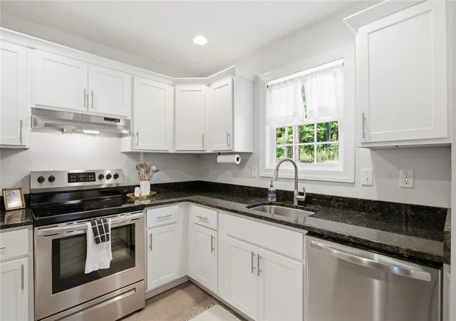 Photo 3 of Single family home for sale at 217 Singing Pines Rd, Seneca, SC 29678 | MLS# 20300426 | Listing updated on 2026-05-14