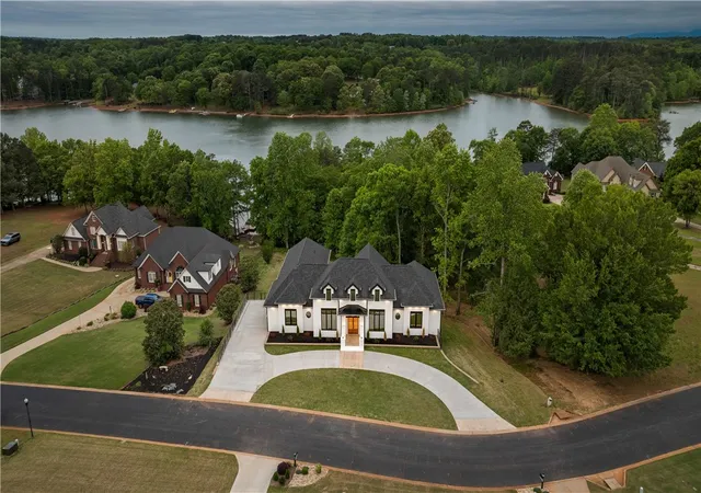3rd image of 314 Shoreview Dr, Chesnee, SC 29323 | MLS# 20300979