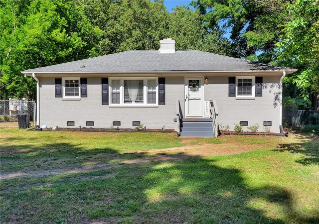 Photo 1 of Single family home for sale at 111 Avondale Rd, Anderson, SC 29624 | MLS# 20300931 | Listing updated on 2026-07-19