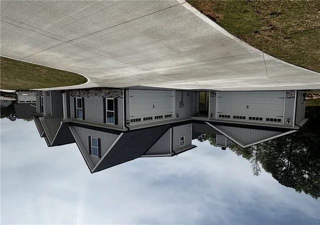 3rd image of 110 Hinton Farms Dr, Easley, SC 29640 | MLS# 20301004