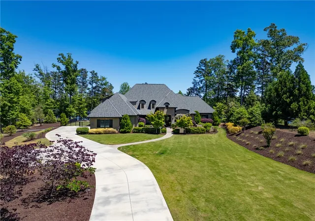 Photo 1 of Single family home for sale at 3021 Rock Point Dr, Seneca, SC 29672 | MLS# 20300243 | Listing updated on 2026-08-20