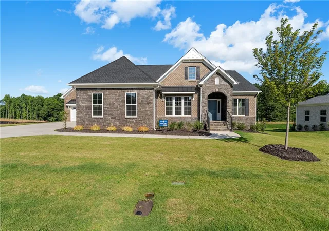 Photo 1 of Single family home for sale at 204 Chandler Ct, Easley, SC 29642 | MLS# 20301028 | Listing updated on 2026-10-12