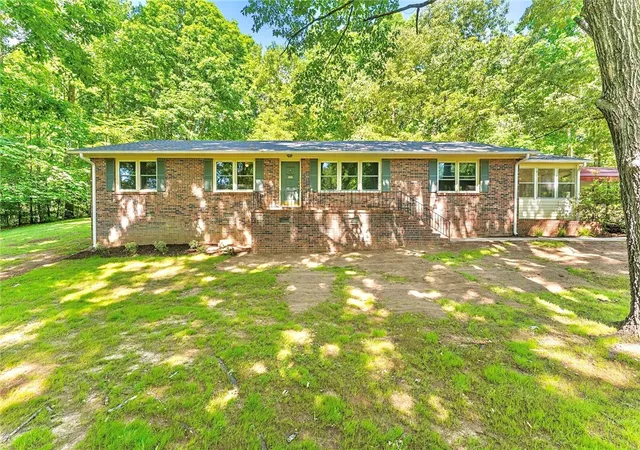 Photo 1 of Single family home for sale at 200 Pisgah Dr, Anderson, SC 29624 | MLS# 20301009 | Listing updated on 2026-06-22