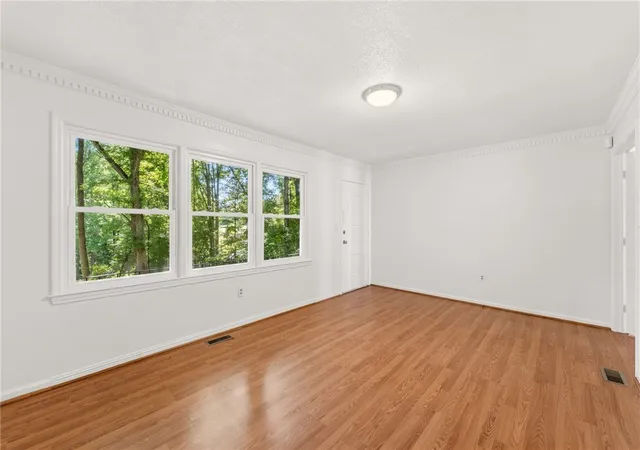 Photo 3 of Single family home for sale at 200 Pisgah Dr, Anderson, SC 29624 | MLS# 20301009 | Listing updated on 2026-06-22