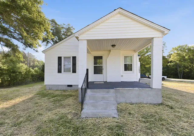 Photo 2 of Single family home for sale at 7604 252 Highway, Honea Path, SC 29654 | MLS# 20300867 | Listing updated on 2026-08-10