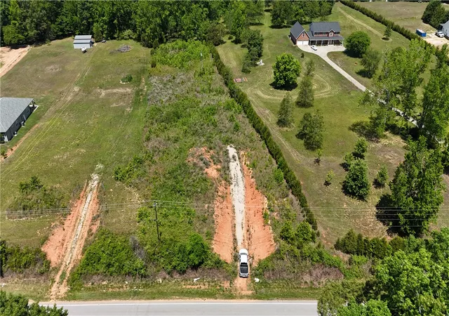 Homes for sale in Simpsonville, SC | 820 418 Hwy, Simpsonville, SC 29680 | MLS# 20301035