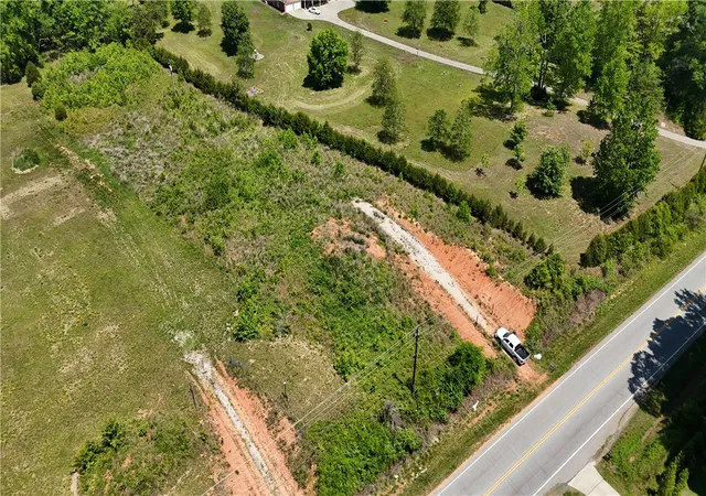 Homes for sale in Simpsonville, SC | 820 418 Hwy, Simpsonville, SC 29680 | MLS# 20301035