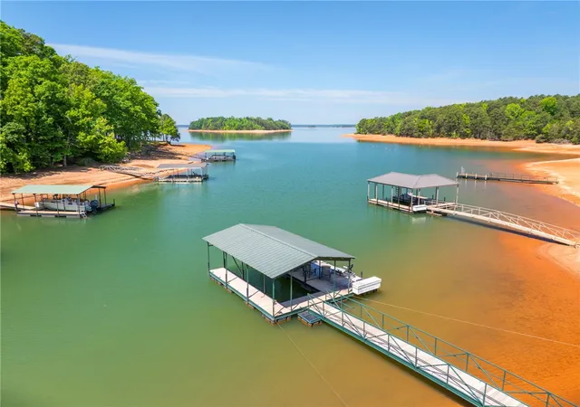 Homes for sale in Starr, SC | 519 Island Point Rd, Starr, SC 29684 | MLS# 20300880