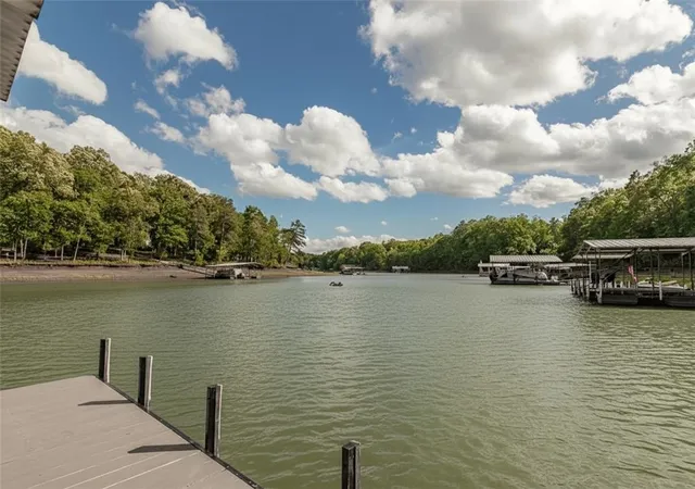 Photo 4 of Single family home for sale at 201 Shore Dr, Anderson, SC 29625 | MLS# 20301046 | Listing updated on 2026-10-04