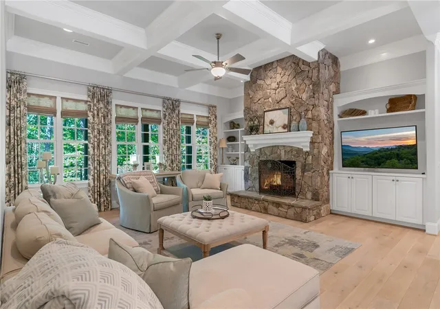 2nd image of 206 Jocassee Point Rd, Salem, SC 29676 | MLS# 20301030