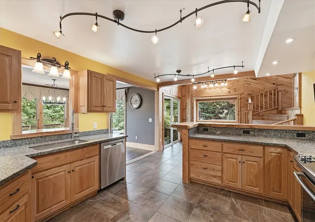 Photo 3 of Single family home for sale at 100 Brittany Way, Pickens, SC 29671 | MLS# 20301129 | Listing updated on 2026-07-18
