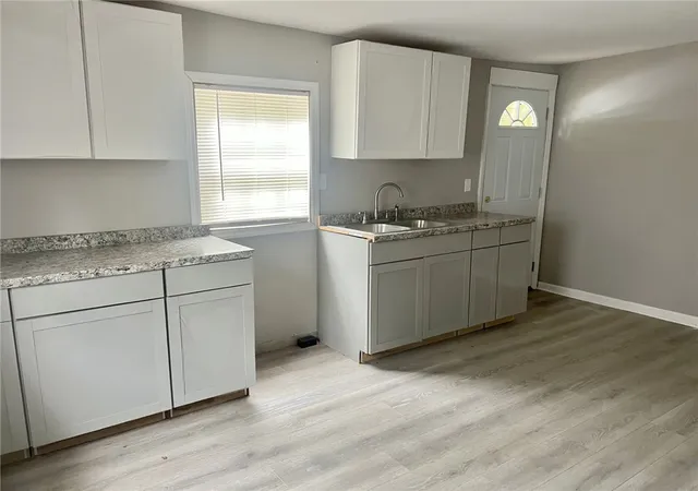 Photo 3 of Single family home for sale at 301 Hammett St, Honea Path, SC 29654 | MLS# 20301186 | Listing updated on 2026-09-22