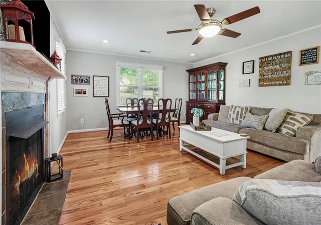 Photo 3 of Single family home for sale at 200 Bentwood Rd, Piedmont, SC 29673 | MLS# 20301223 | Listing updated on 2026-09-19