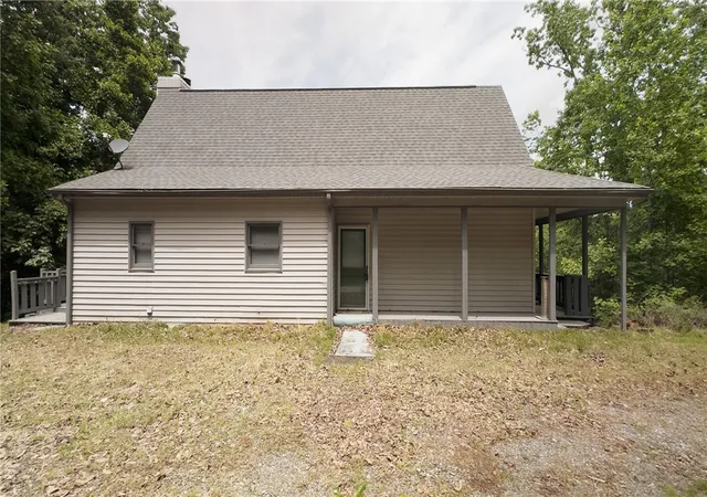 Homes for sale in Pickens, SC | 296 Long Mountain Rd, Pickens, SC 29671 | MLS# 20301278